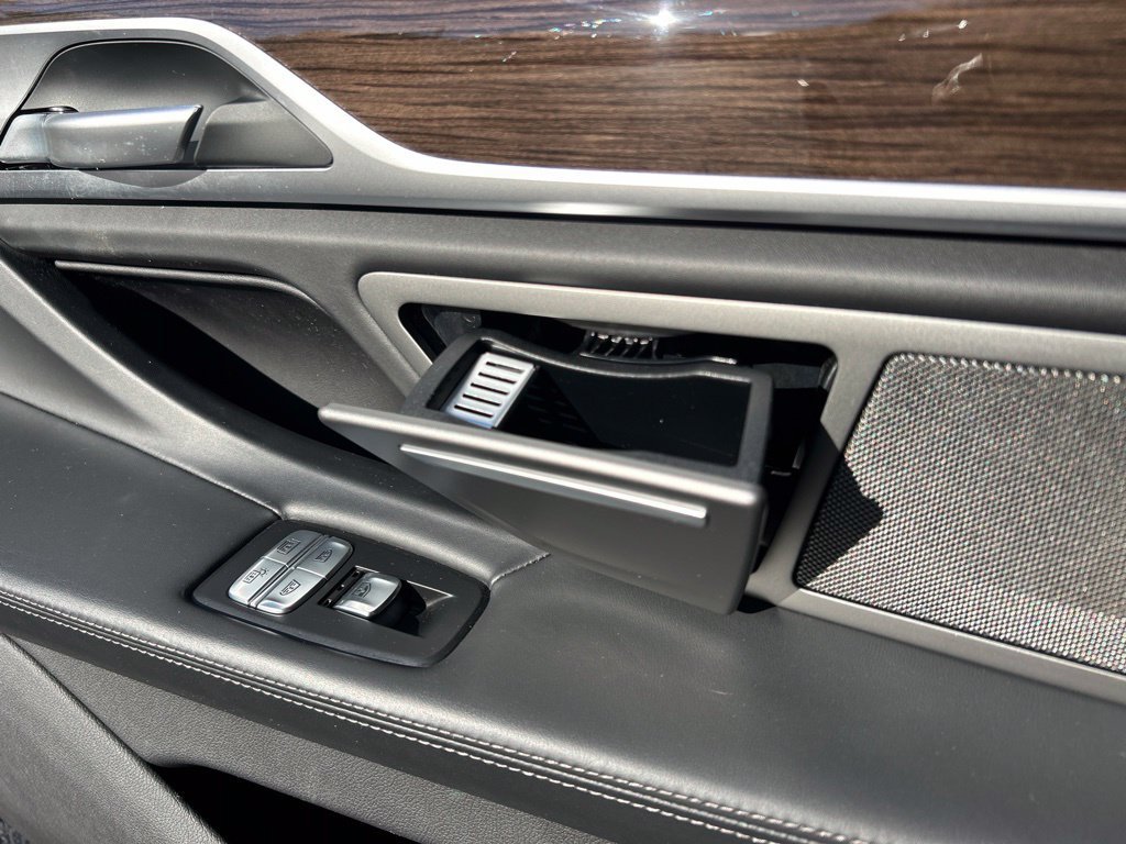 Used 2020 BMW 740i RWD image 60