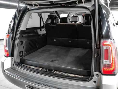 Used 2020 GMC Yukon XL Denali RWD image 62
