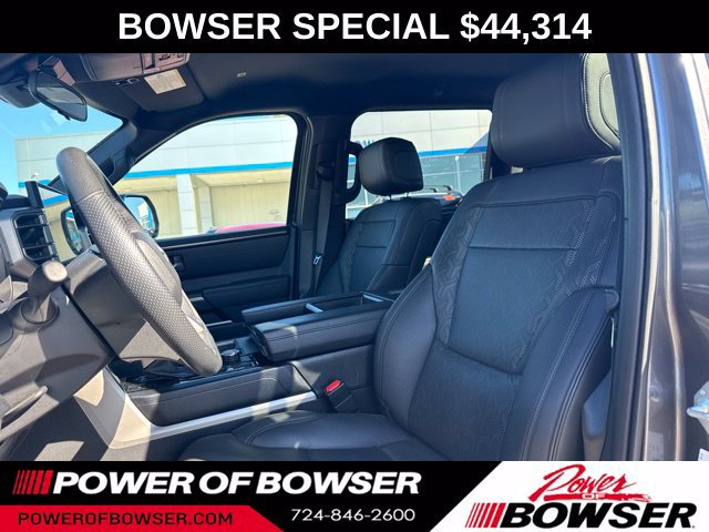 Used 2025 Toyota Tundra SR5 w/ SR5 Premium Package AWD/4WD image 2