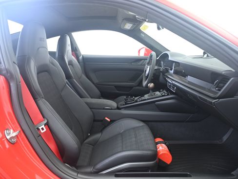 Certified 2026 Porsche 911 Carrera T RWD image 20