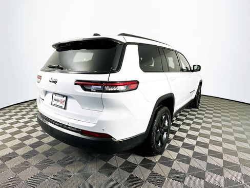 Certified 2023 Jeep Grand Cherokee L Laredo image 12