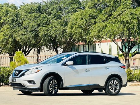 Used 2015 Nissan Murano SV FWD image 4