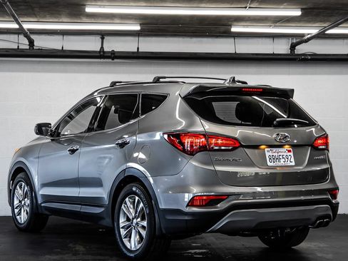 Used 2018 Hyundai Santa Fe Sport 2.0T FWD image 3