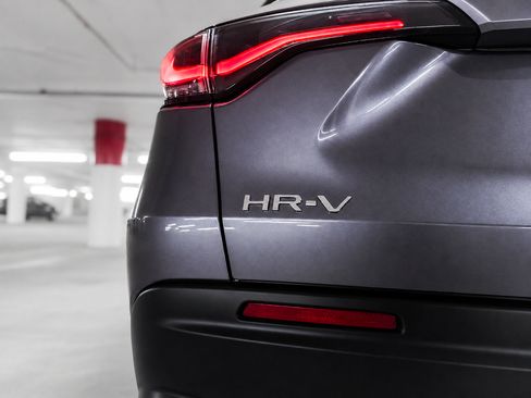 Used 2026 Honda HR-V LX image 9