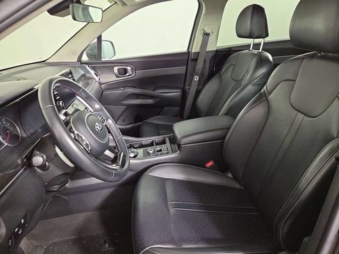 Certified 2021 Kia Sorento EX FWD image 12
