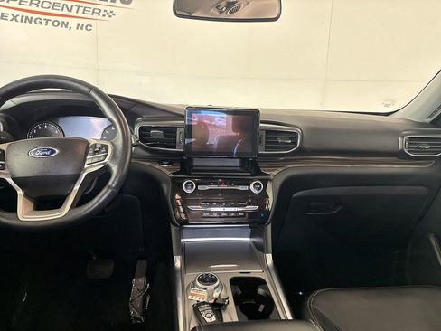 Used 2023 Ford Explorer Limited RWD image 22