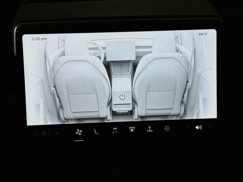 Used 2026 Tesla Model Y AWD image 60