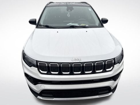 Used 2022 Jeep Compass Limited image 7