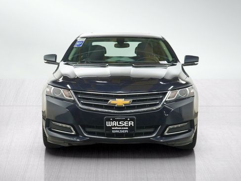 Used 2019 Chevrolet Impala LT w/ Sunroof and Spoiler Package FWD image 8