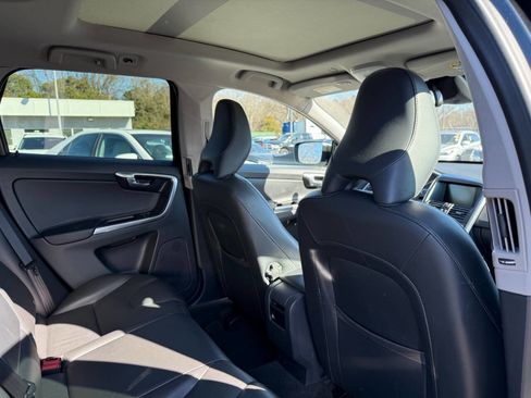 Used 2015 Volvo XC60 3.2 Premier Plus image 14