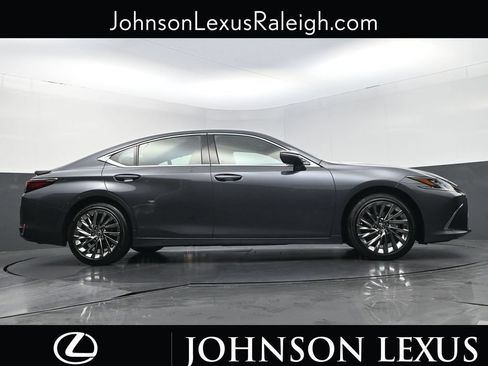 Certified 2025 Lexus ES 300h Ultra Luxury FWD image 21