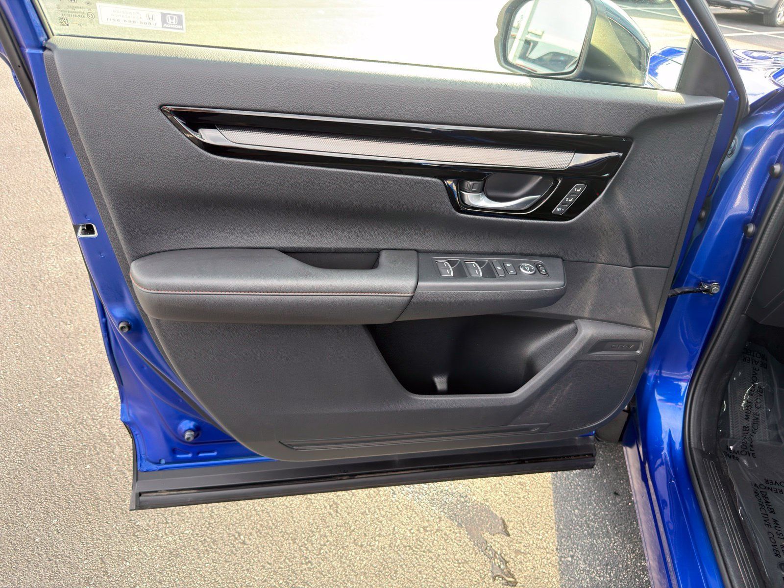 Used 2024 Honda CR-V Sport Touring image 11