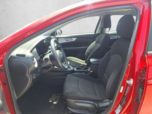 Used 2023 Kia Forte LXS FWD image 10
