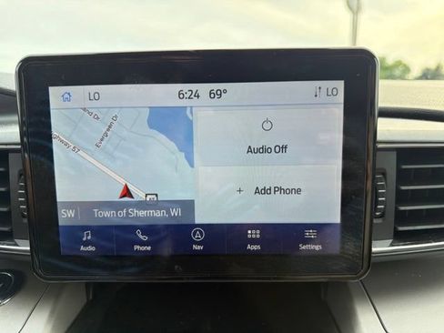 Used 2024 Ford Explorer XLT w/ Equipment Group 202A AWD/4WD image 41