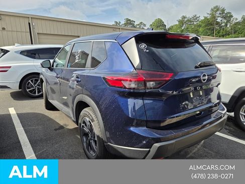 Used 2025 Nissan Rogue SV FWD image 7