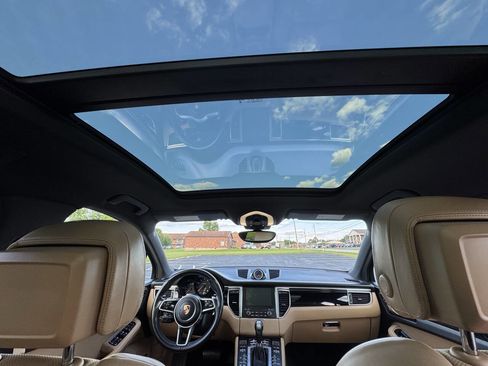 Used 2017 Porsche Macan image 31