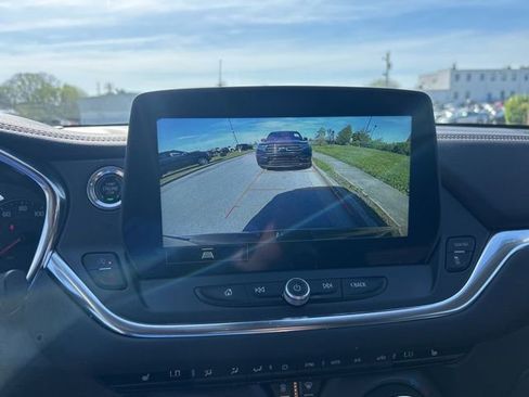 Used 2024 Chevrolet Blazer LT w/ Convenience Package image 8