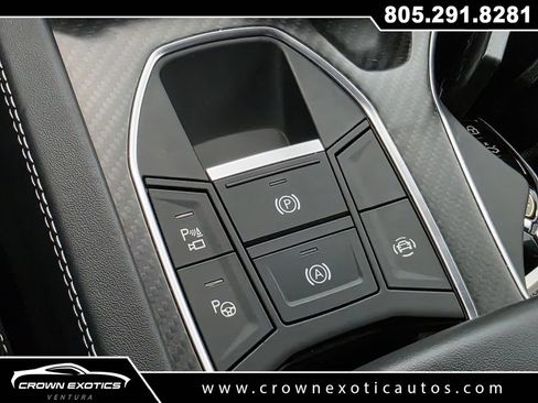 Used 2024 Lamborghini Urus Performante AWD/4WD image 22