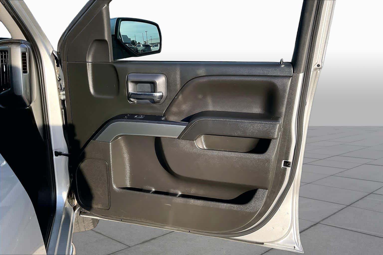 Used 2018 Chevrolet Silverado 1500 LT w/ Texas Edition RWD image 21