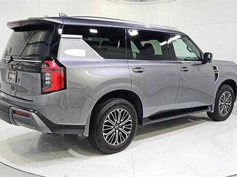 Certified 2025 Nissan Armada SL RWD image 8