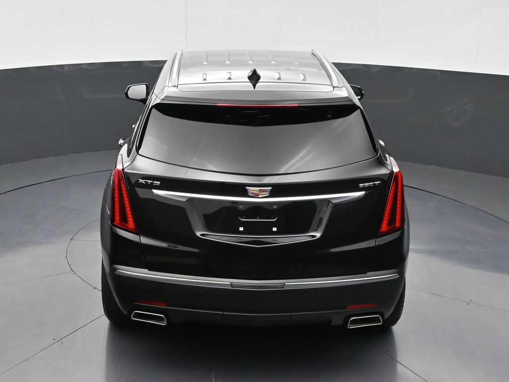 Certified 2025 Cadillac XT5 Luxury FWD image 15