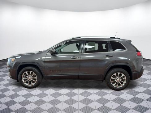 Used 2019 Jeep Cherokee Latitude Plus image 2