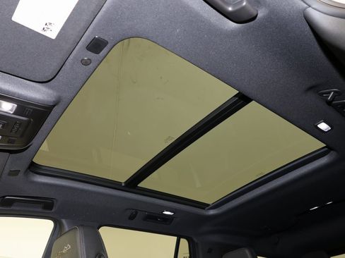 Used 2024 Chevrolet Tahoe High Country w/ Premium Package 2 image 14