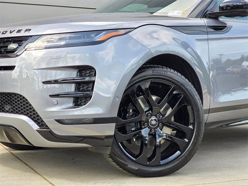New 2026 Land Rover Range Rover Evoque Dynamic SE image 2