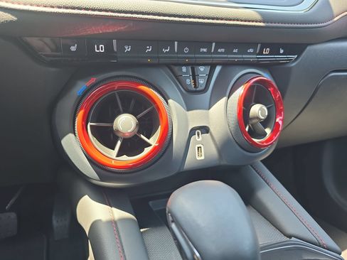 Used 2024 Chevrolet Blazer RS FWD image 24