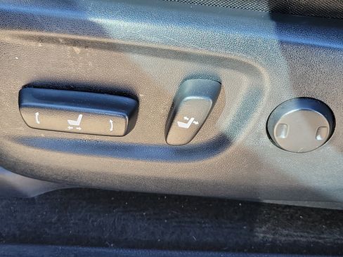 Used 2018 Toyota 4Runner SR5 image 15