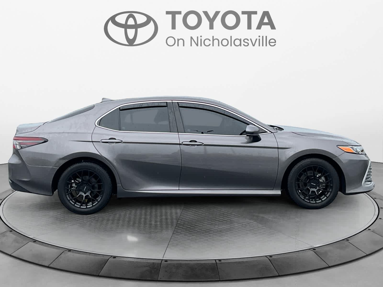 Used 2023 Toyota Camry LE FWD image 6