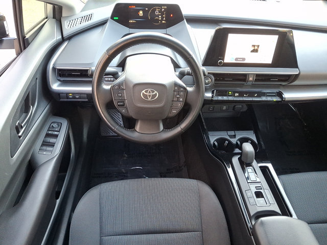 Used 2024 Toyota Prius LE FWD image 12