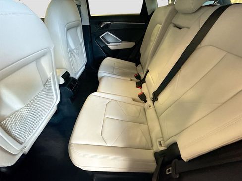 Certified 2021 Audi Q3 2.0T Premium w/ Convenience Package AWD/4WD image 24