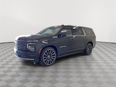 New 2026 Chevrolet Suburban High Country image 5