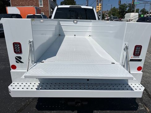 New 2025 Ford F350 XL w/ XL Chrome Package image 17