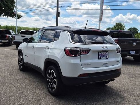 Used 2022 Jeep Compass Limited AWD/4WD image 5