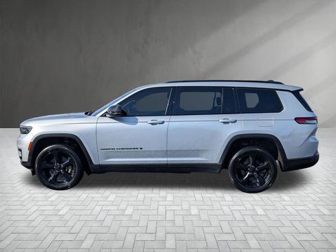 Used 2024 Jeep Grand Cherokee L Altitude AWD/4WD image 6