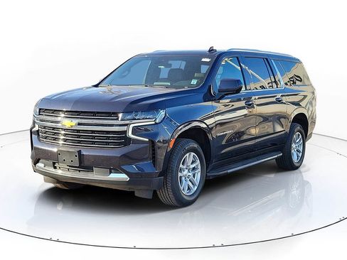Certified 2024 Chevrolet Suburban LT AWD/4WD image 2
