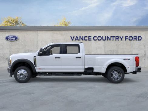 New 2026 Ford F450 XL w/ XL Driver Assist Package image 3