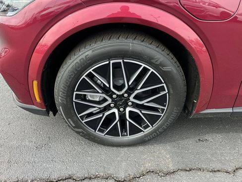 Used 2025 Ford Mustang Mach-E Premium image 10