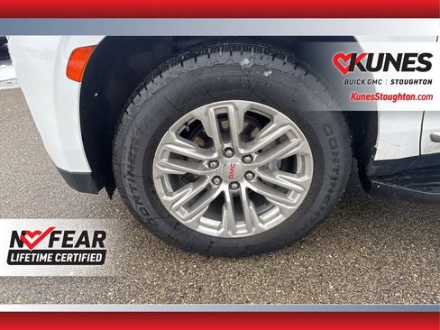 Used 2023 GMC Yukon SLT image 16