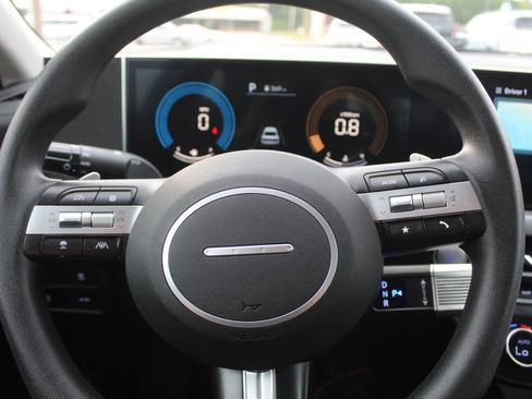 Used 2025 Hyundai Sonata SEL FWD image 14