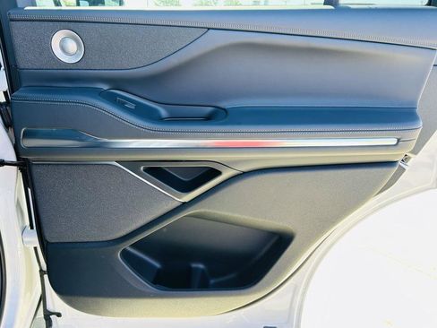 New 2025 Lincoln Navigator Reserve w/ Jet Appearance Package image 43