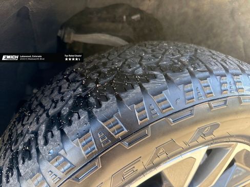 Used 2024 Chevrolet Silverado 1500 LT image 27