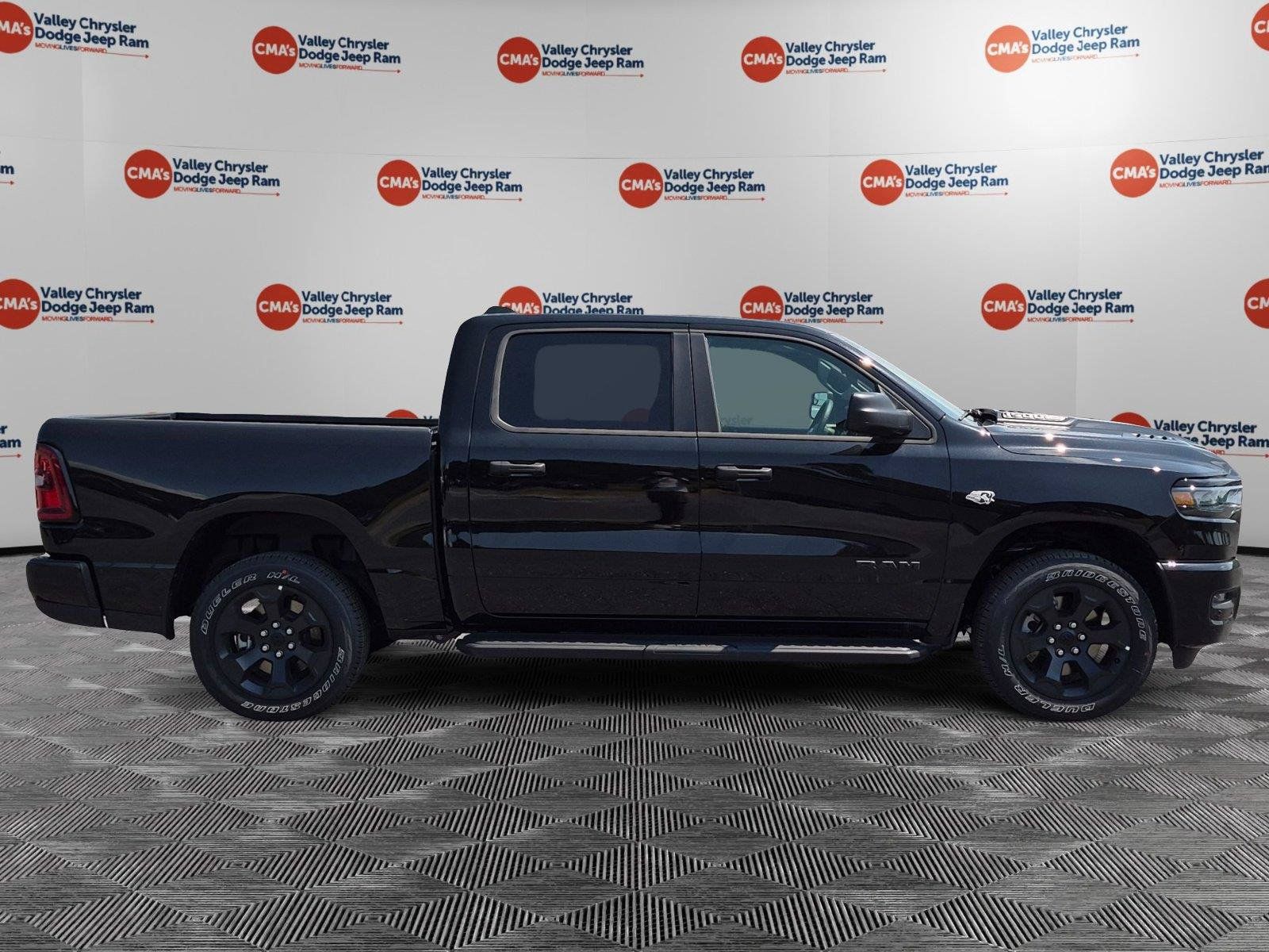 New 2026 RAM 1500 Express AWD/4WD image 4