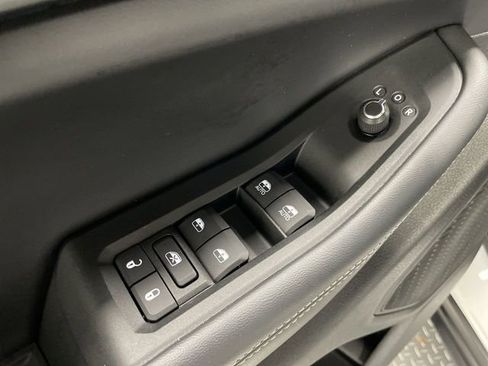 Used 2024 Jeep Grand Cherokee Altitude image 13