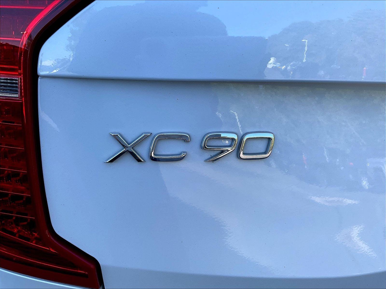 Used 2021 Volvo XC90 T6 Momentum w/ Protection Package Premier AWD/4WD image 24