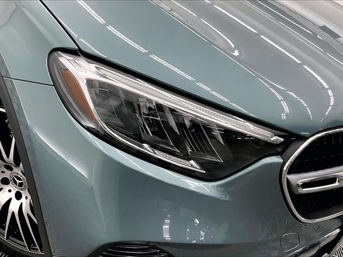 Used 2026 Mercedes-Benz GLC 300 image 26