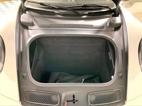 Certified 2022 Porsche 911 GT3 RWD image 25