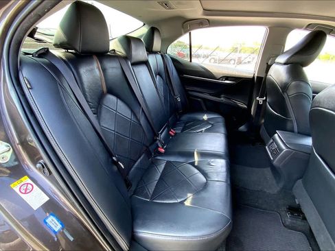 Used 2018 Toyota Camry XLE w/ Audio Package FWD image 19